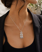 Gümüş Tarih Kolye – Kişiye Özel Anlamlı Tarih Kolyesi